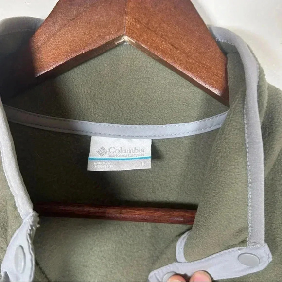 Columbia Two Toned Pullover Fleece Jacket - Picture 3 of 5